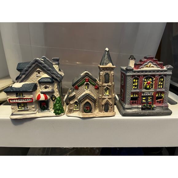 Greenbrier INT'L Christmas Houses/Buildings NO LIGHTS BLDGS ONLY Set Of Ten (10) - Picture 5 of 13